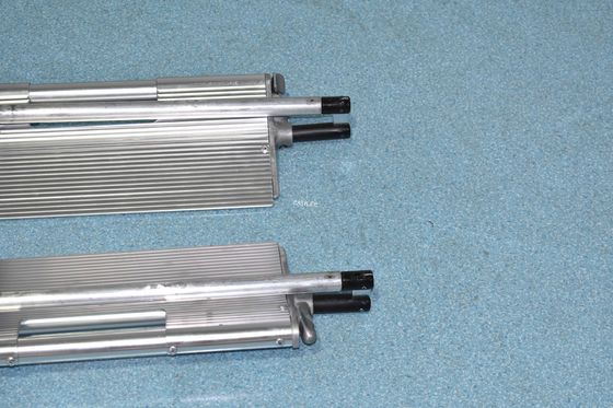 210 × 44 × 6 ซม. พับ Scoop Stretcher Hospital Manual Power Adjustable Alloy