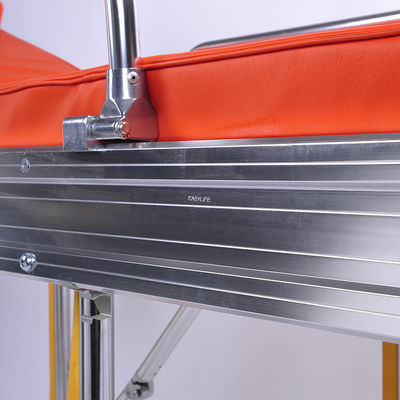 12.5 กก. 58 ซม. ขนาดกะทัดรัดน้ำหนักเบาพับรถเข็นไฟฟ้า Rollator เครื่องช่วยเดิน